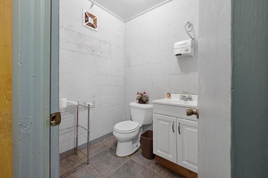 待售: $725,000 (0 贝兹, 0 浴室, 4804 平方英尺)