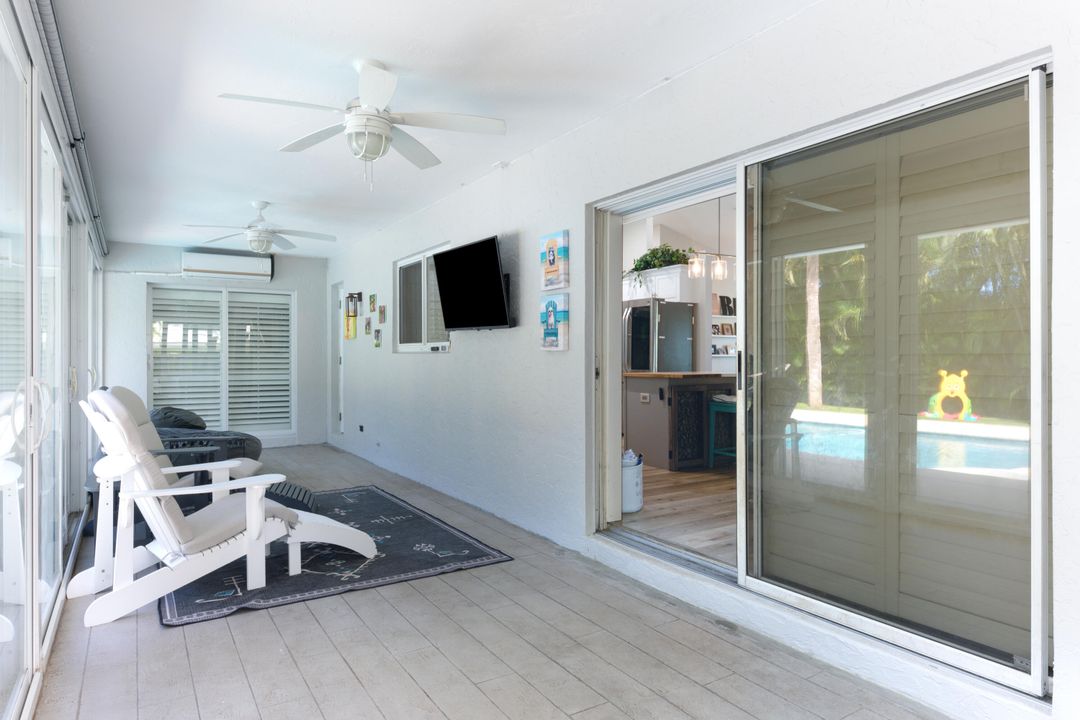 Active With Contract: $999,000 (3 beds, 2 baths, 2037 Square Feet)