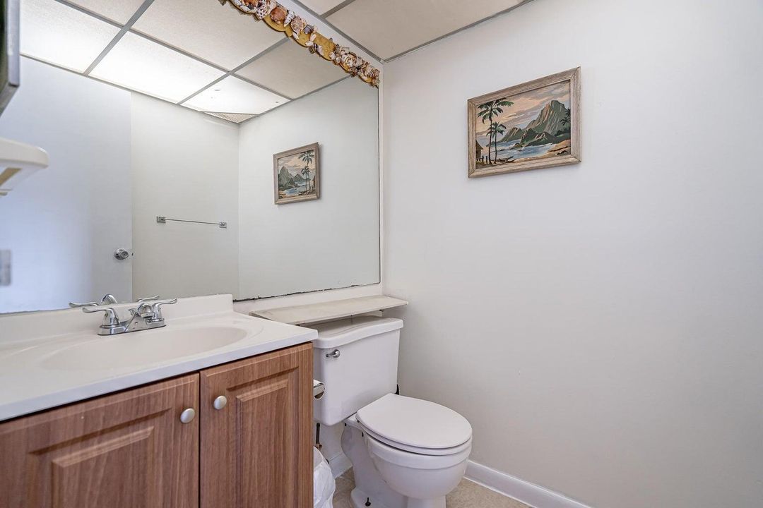 待售: $107,000 (1 贝兹, 1 浴室, 720 平方英尺)