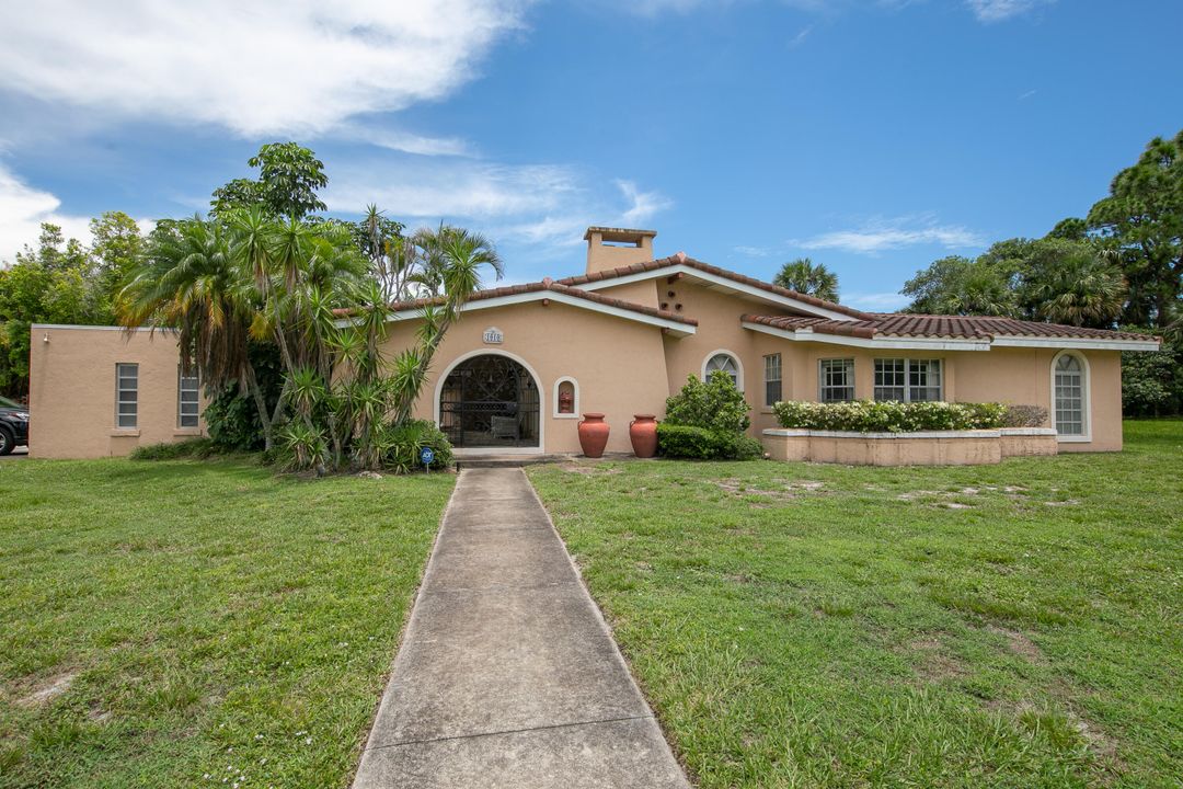 Active With Contract: $475,000 (3 beds, 3 baths, 3062 Square Feet)