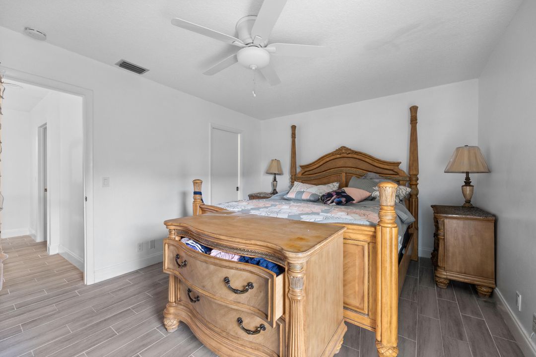 For Sale: $309,000 (2 beds, 2 baths, 1230 Square Feet)
