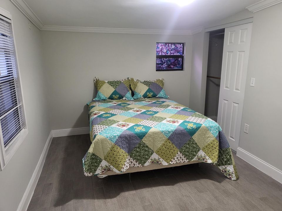 For Sale: $540,000 (1 beds, 1 baths, 686 Square Feet)