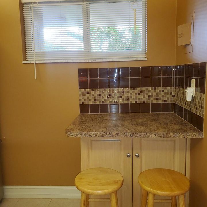 For Sale: $75,000 (1 beds, 1 baths, 744 Square Feet)