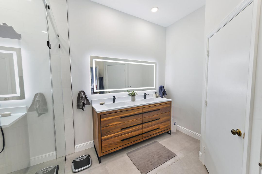 Active With Contract: $12,000 (3 beds, 2 baths, 1950 Square Feet)