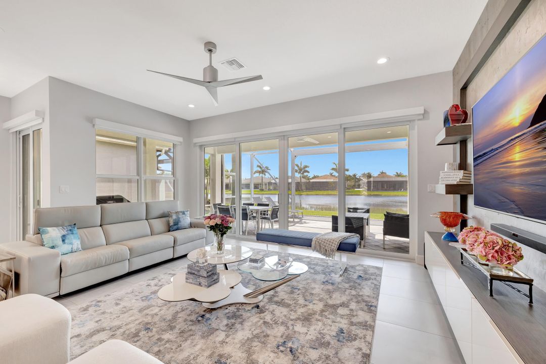 Active With Contract: $1,350,000 (3 beds, 3 baths, 2365 Square Feet)
