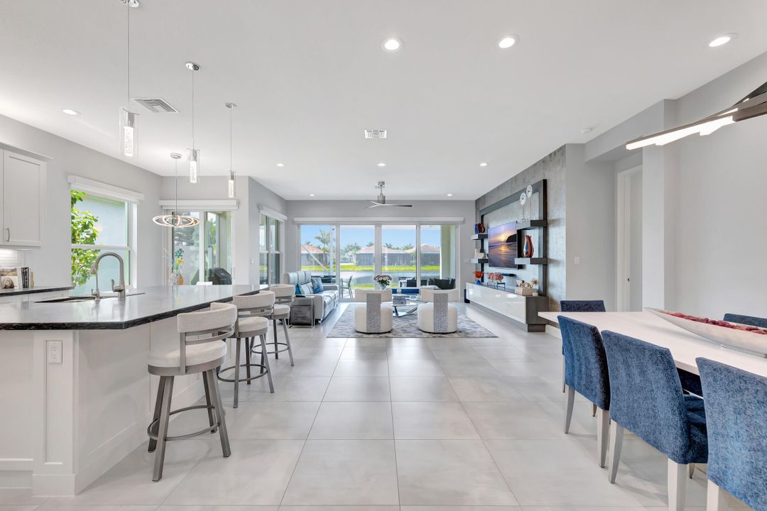 Active With Contract: $1,350,000 (3 beds, 3 baths, 2365 Square Feet)