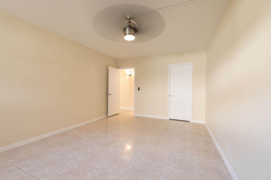 Active With Contract: $198,000 (1 beds, 1 baths, 750 Square Feet)
