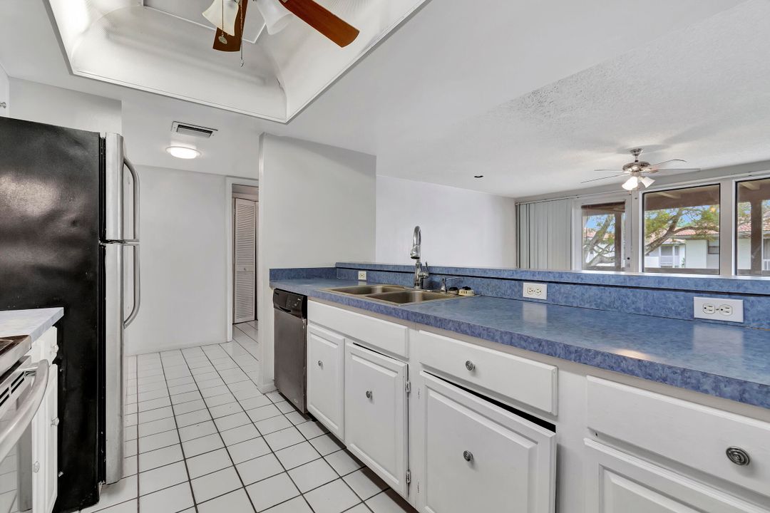 For Sale: $124,777 (2 beds, 2 baths, 1229 Square Feet)