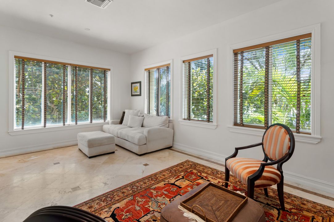 For Sale: $1,950,000 (3 beds, 3 baths, 2706 Square Feet)