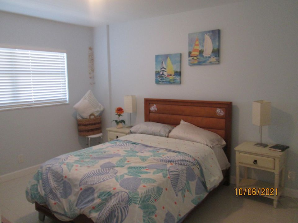 Active With Contract: $5,500 (2 beds, 2 baths, 1201 Square Feet)