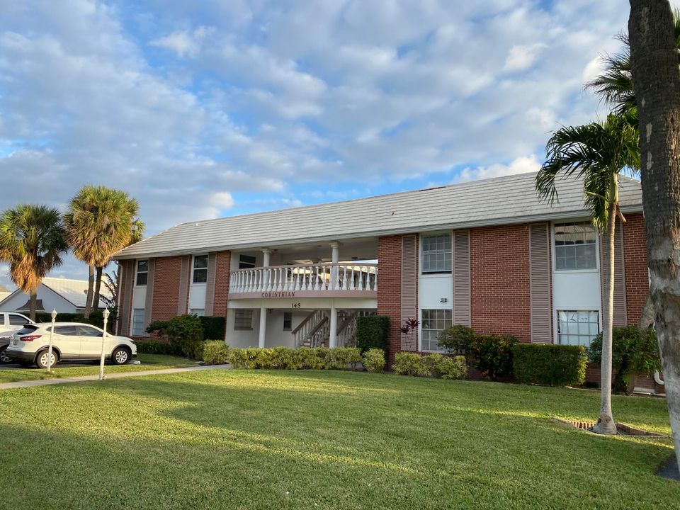 Active With Contract: $198,000 (1 beds, 1 baths, 750 Square Feet)