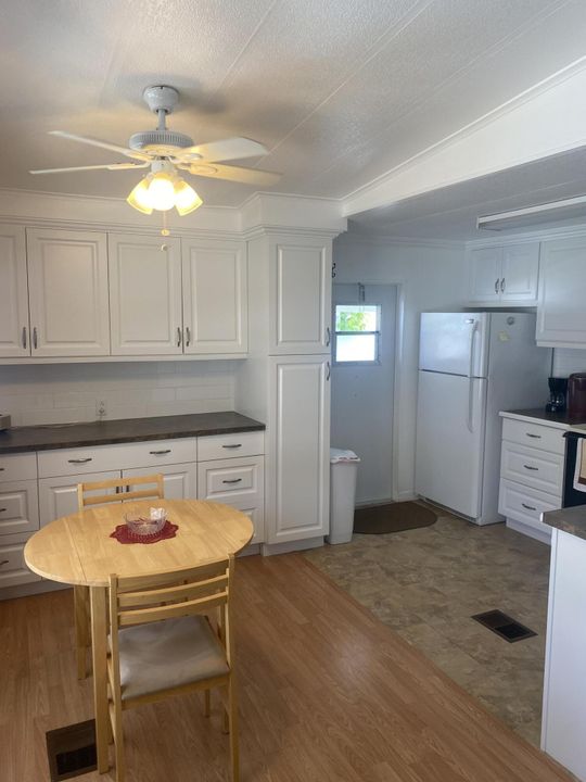 Active With Contract: $42,000 (2 beds, 2 baths, 840 Square Feet)