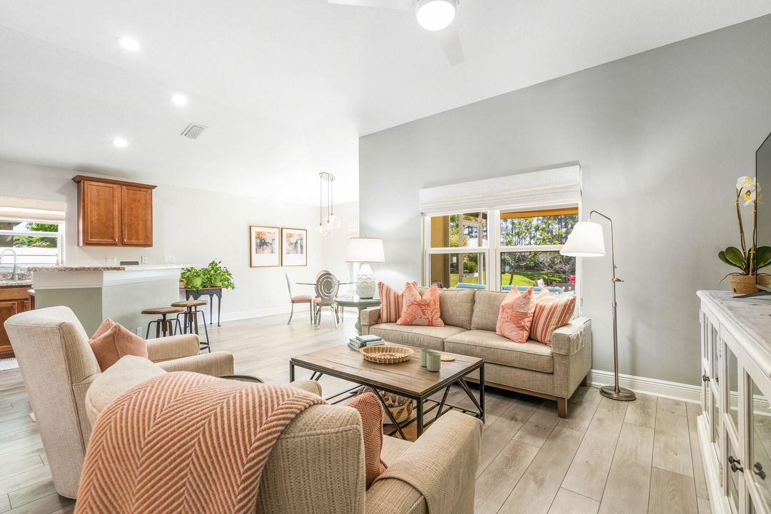 Active With Contract: $395,000 (3 beds, 2 baths, 1500 Square Feet)