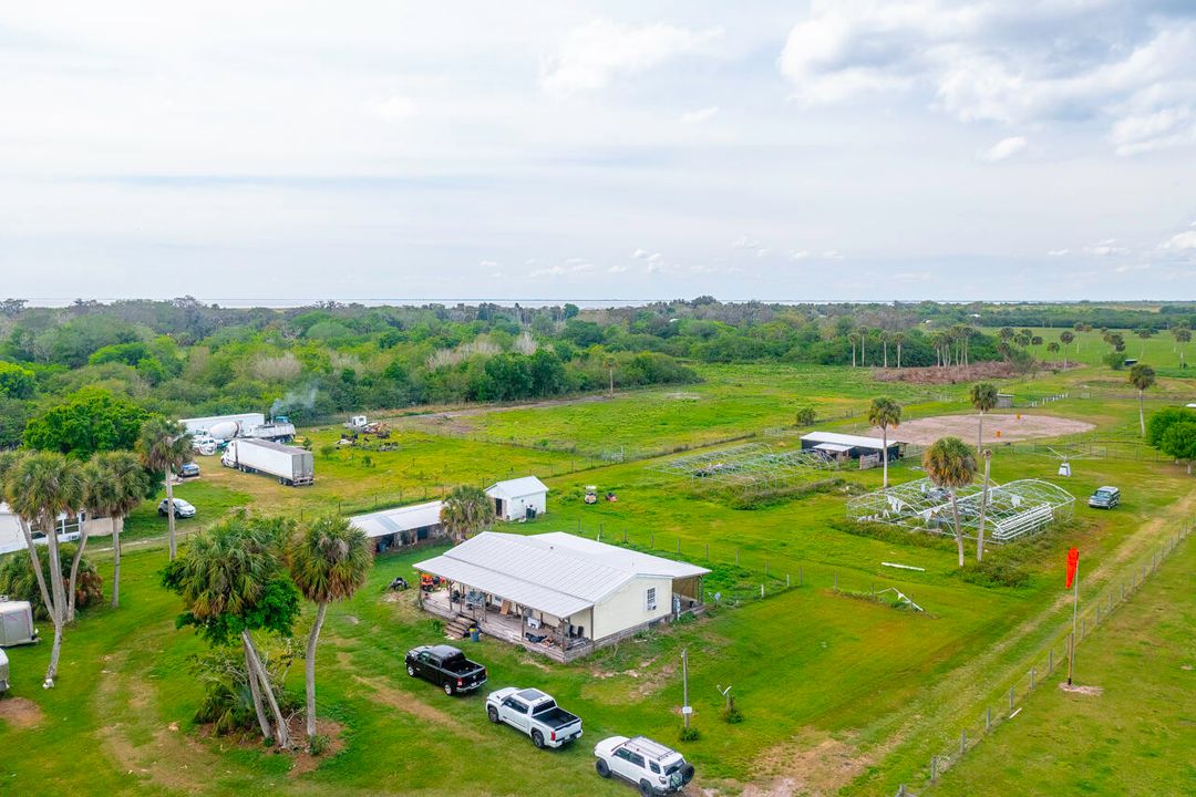 Active With Contract: $375,000 (3 beds, 2 baths, 1152 Square Feet)