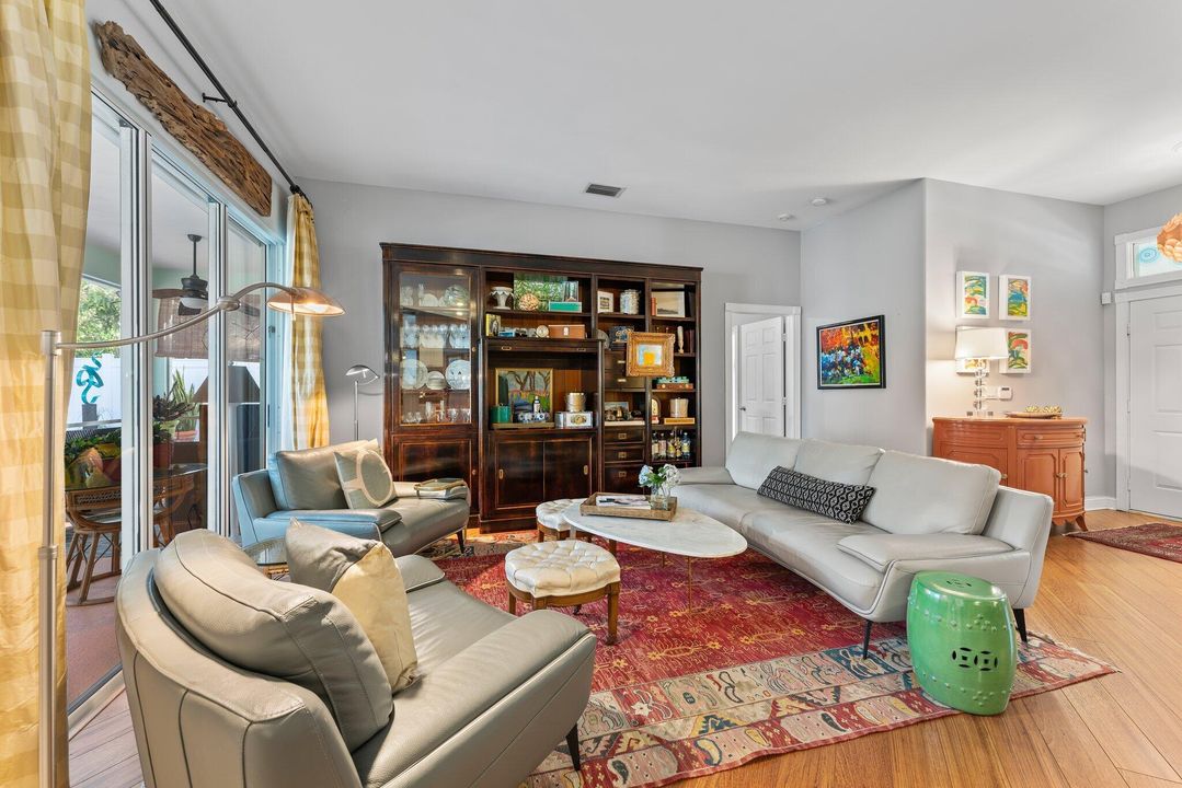 Active With Contract: $990,000 (4 beds, 3 baths, 2386 Square Feet)