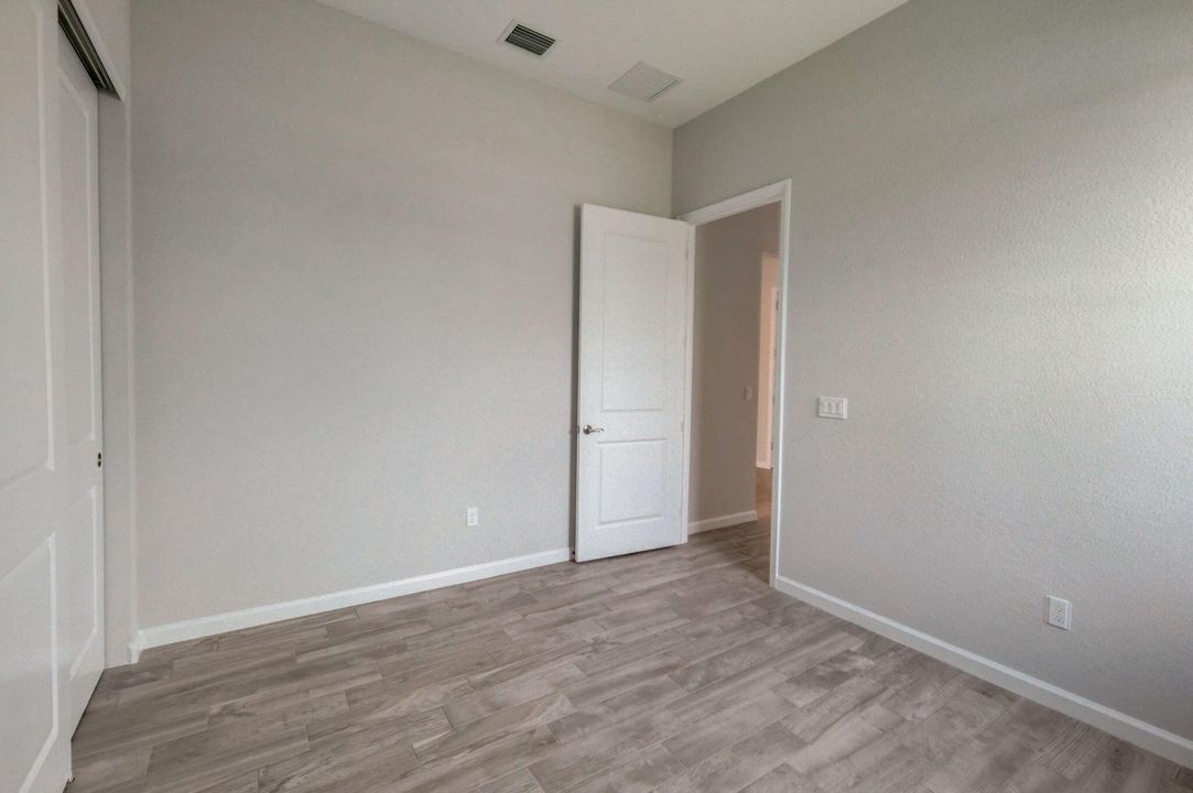 For Rent: $3,350 (3 beds, 2 baths, 2470 Square Feet)