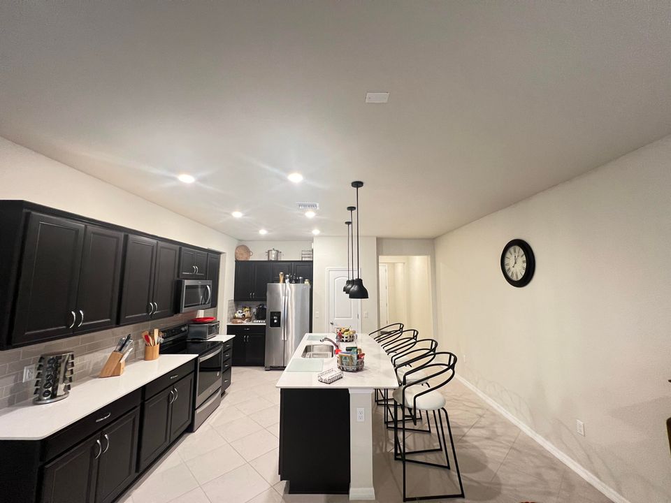 For Sale: $579,000 (3 beds, 2 baths, 1826 Square Feet)