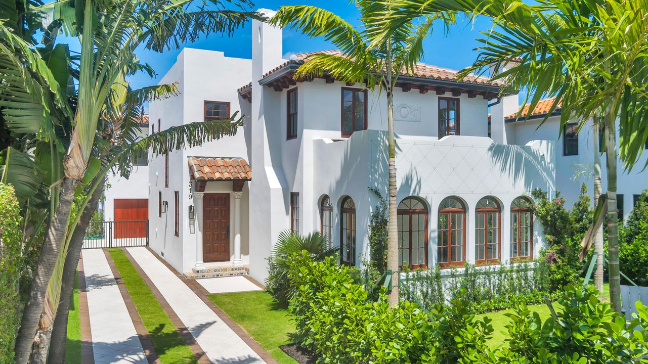 For Sale: $4,995,000 (4 beds, 3 baths, 3098 Square Feet)