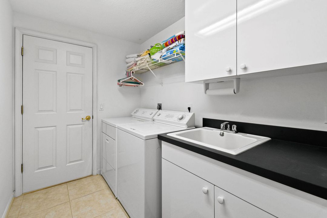 For Sale: $484,500 (3 beds, 2 baths, 2222 Square Feet)
