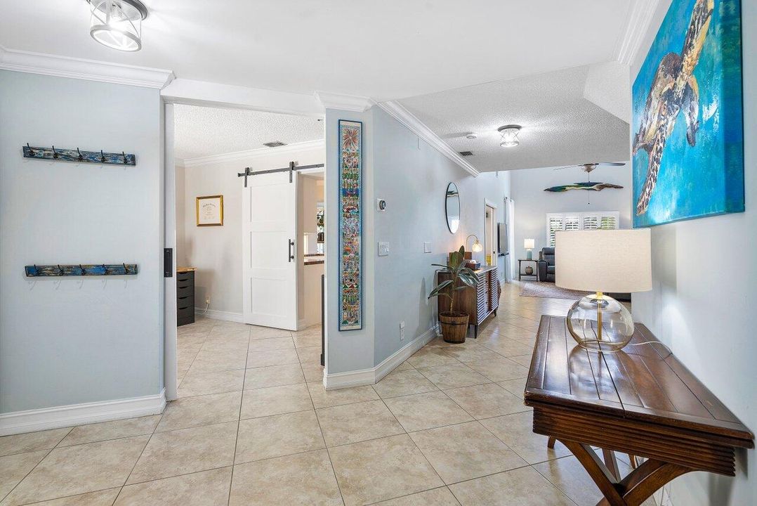For Sale: $489,900 (3 beds, 2 baths, 1925 Square Feet)