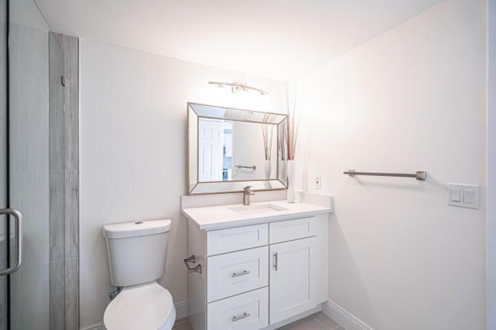 For Sale: $359,900 (2 beds, 2 baths, 1336 Square Feet)