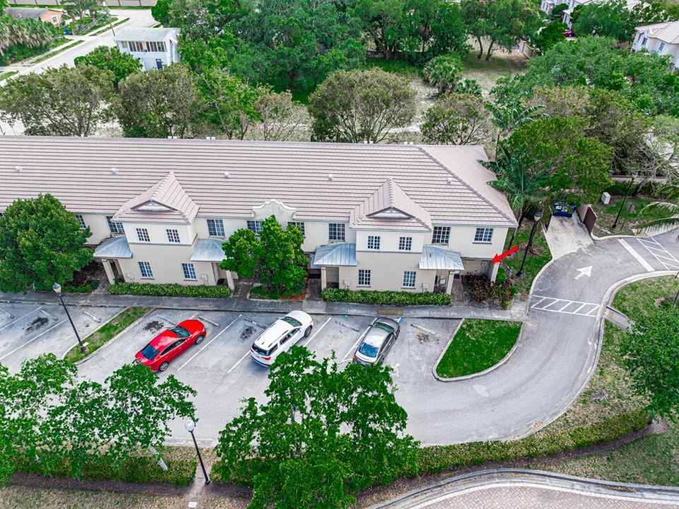 Active With Contract: $200,000 (2 beds, 2 baths, 855 Square Feet)