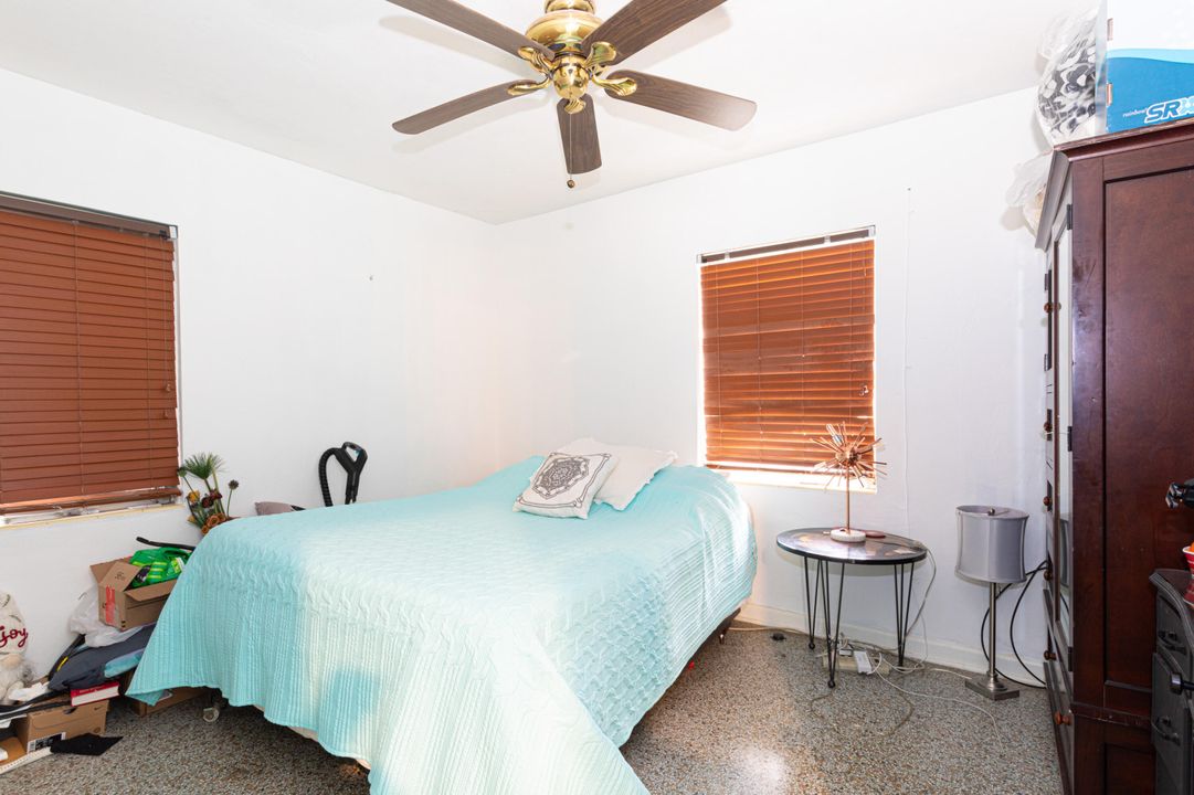 Active With Contract: $458,900 (3 beds, 2 baths, 1030 Square Feet)