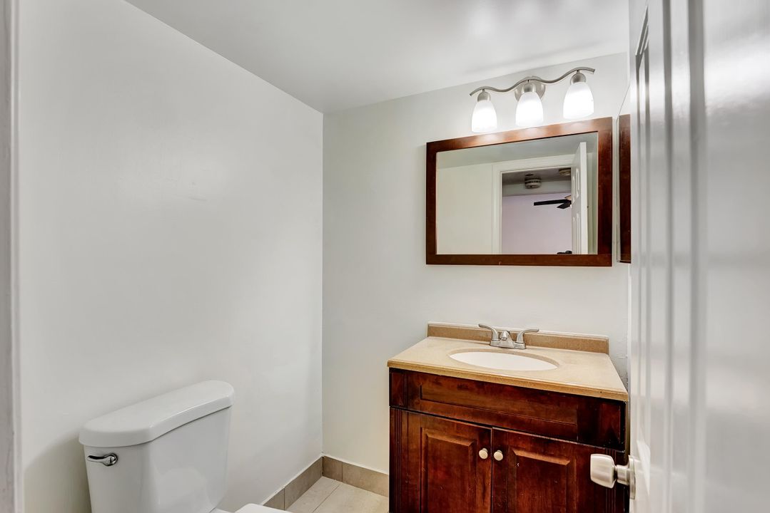 Active With Contract: $177,177 (1 beds, 1 baths, 800 Square Feet)