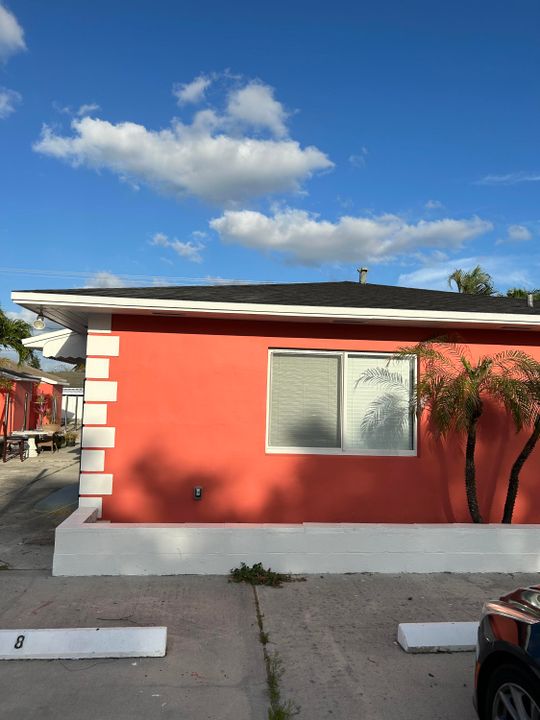 Recently Rented: $1,450 (0 beds, 1 baths, 350 Square Feet)