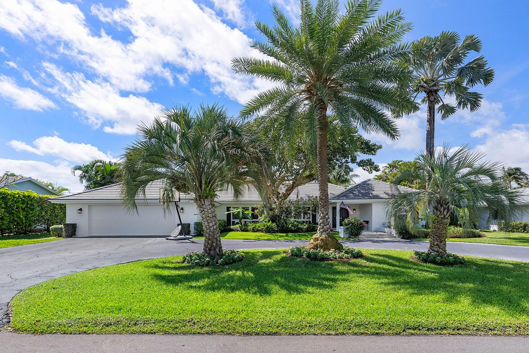 Active With Contract: $2,195,000 (4 beds, 3 baths, 3326 Square Feet)