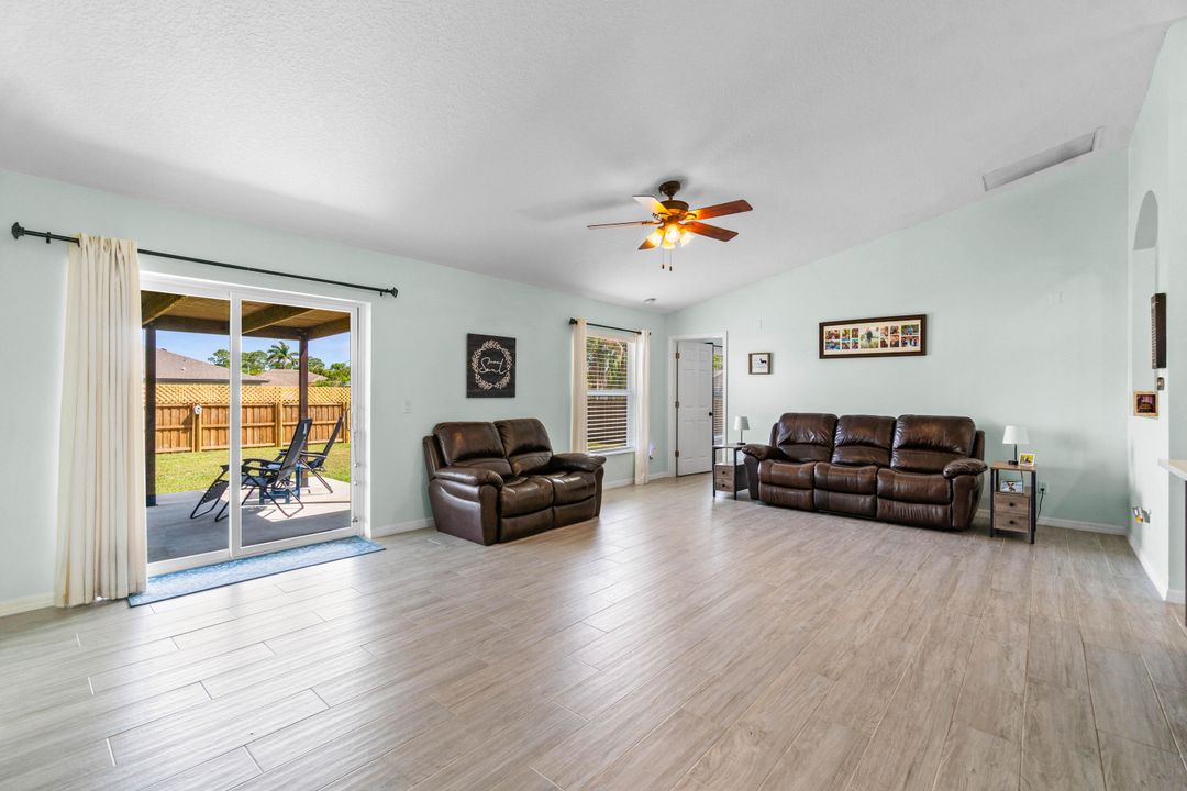 For Sale: $429,900 (3 beds, 2 baths, 2040 Square Feet)