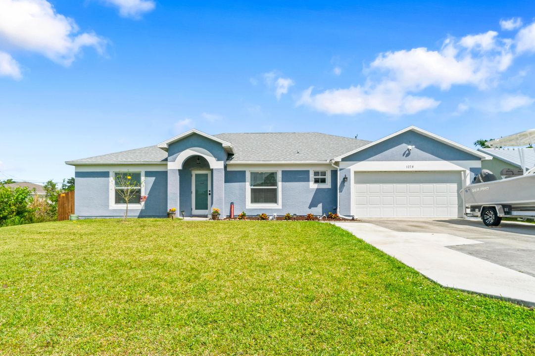 Active With Contract: $429,900 (3 beds, 2 baths, 2040 Square Feet)