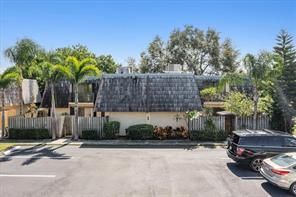 For Sale: $239,000 (2 beds, 2 baths, 1170 Square Feet)