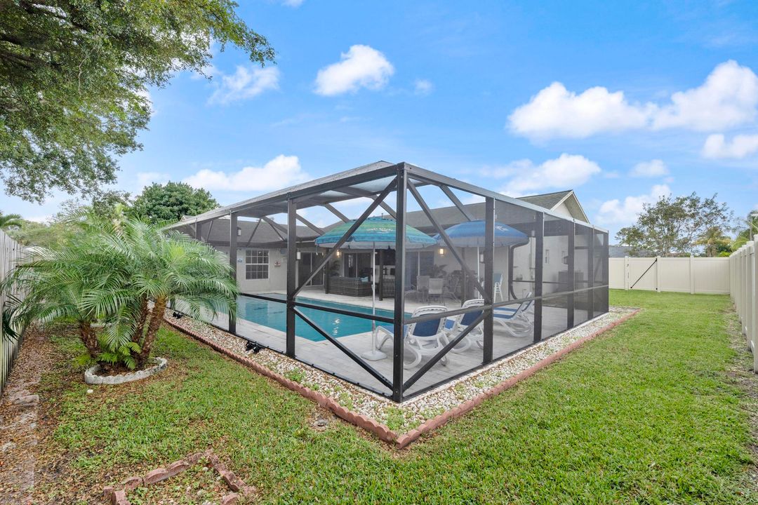 Active With Contract: $690,000 (4 beds, 3 baths, 2368 Square Feet)