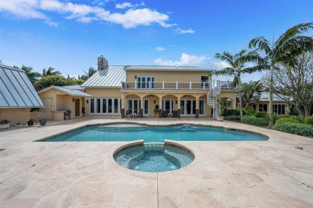 For Sale: $10,000,000 (10 beds, 8 baths, 7382 Square Feet)