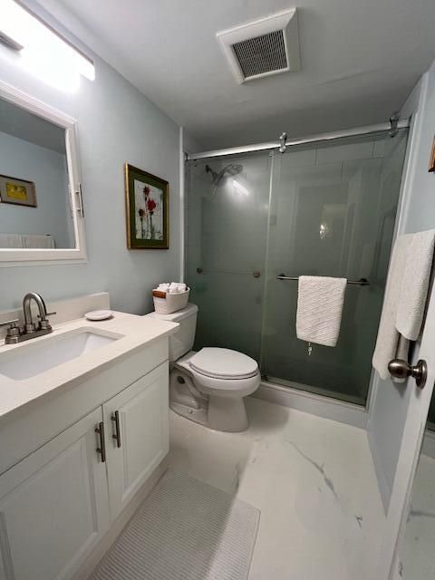 Active With Contract: $175,000 (1 beds, 1 baths, 780 Square Feet)