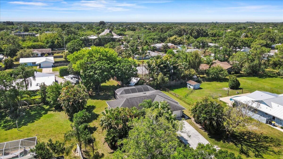 Active With Contract: $450,000 (3 beds, 2 baths, 1426 Square Feet)