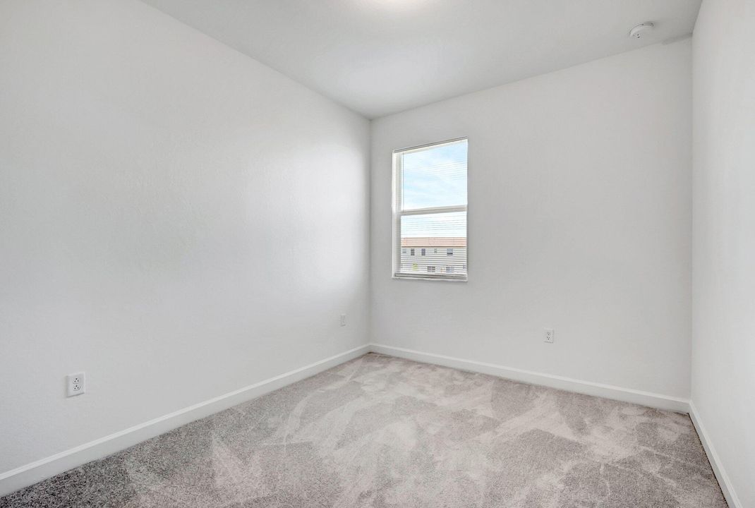 Active With Contract: $4,250 (4 beds, 2 baths, 1828 Square Feet)