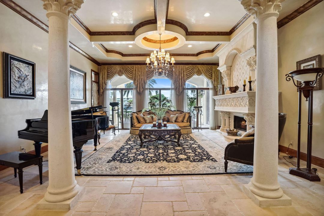 For Sale: $13,450,000 (6 beds, 8 baths, 9992 Square Feet)