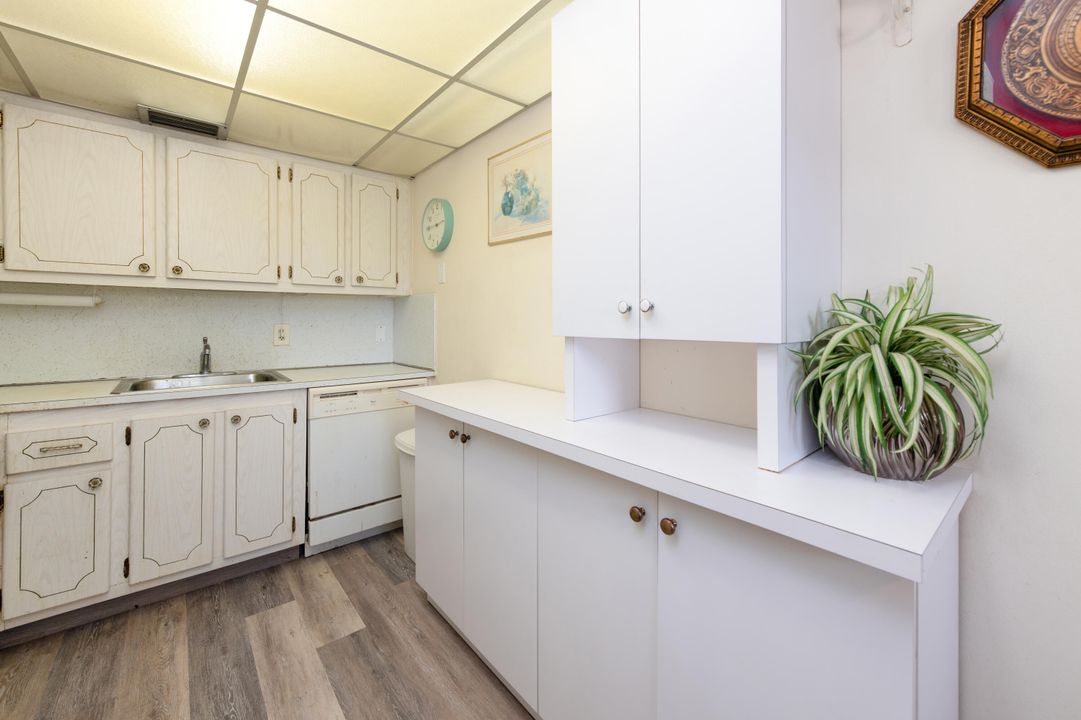 Active With Contract: $148,000 (2 beds, 1 baths, 798 Square Feet)