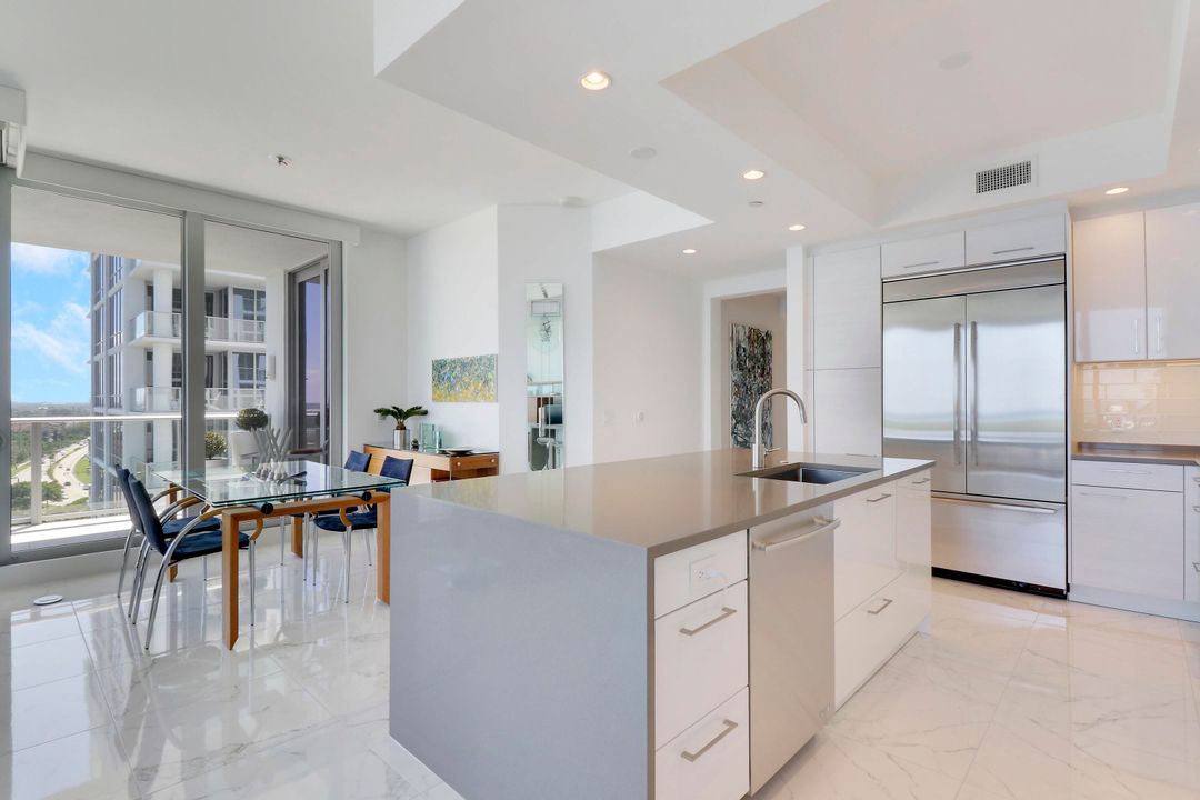 Active With Contract: $2,150,000 (3 beds, 3 baths, 1949 Square Feet)