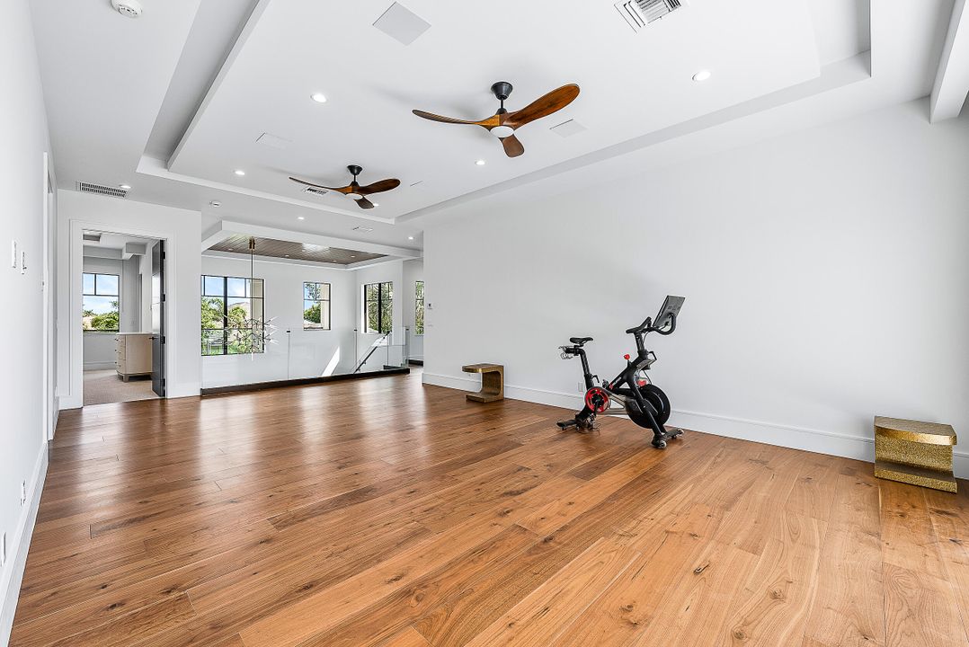 Active With Contract: $14,500,000 (5 beds, 5 baths, 6458 Square Feet)