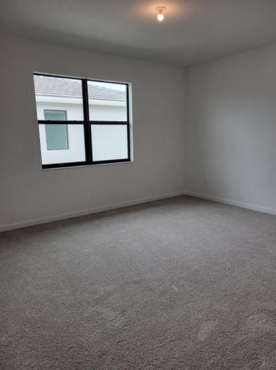 Active With Contract: $3,900 (3 beds, 2 baths, 2450 Square Feet)