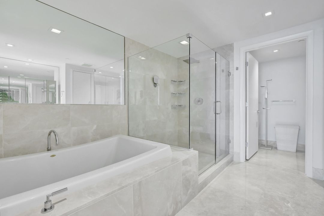 Active With Contract: $2,950,000 (3 beds, 3 baths, 1927 Square Feet)
