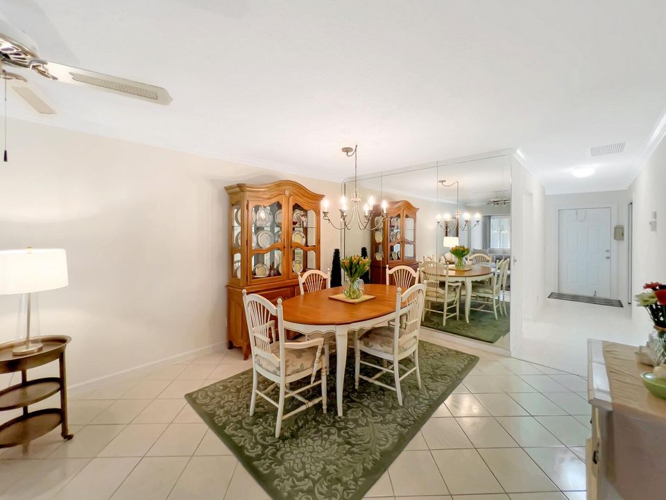 Active With Contract: $169,900 (2 beds, 2 baths, 1167 Square Feet)