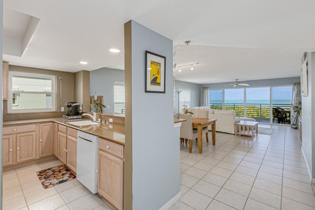 For Sale: $877,777 (3 beds, 2 baths, 1980 Square Feet)