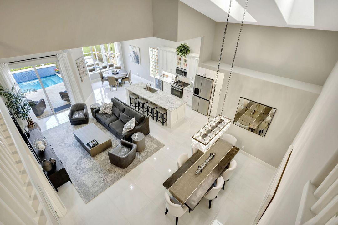 Active With Contract: $1,250,000 (4 beds, 3 baths, 2652 Square Feet)