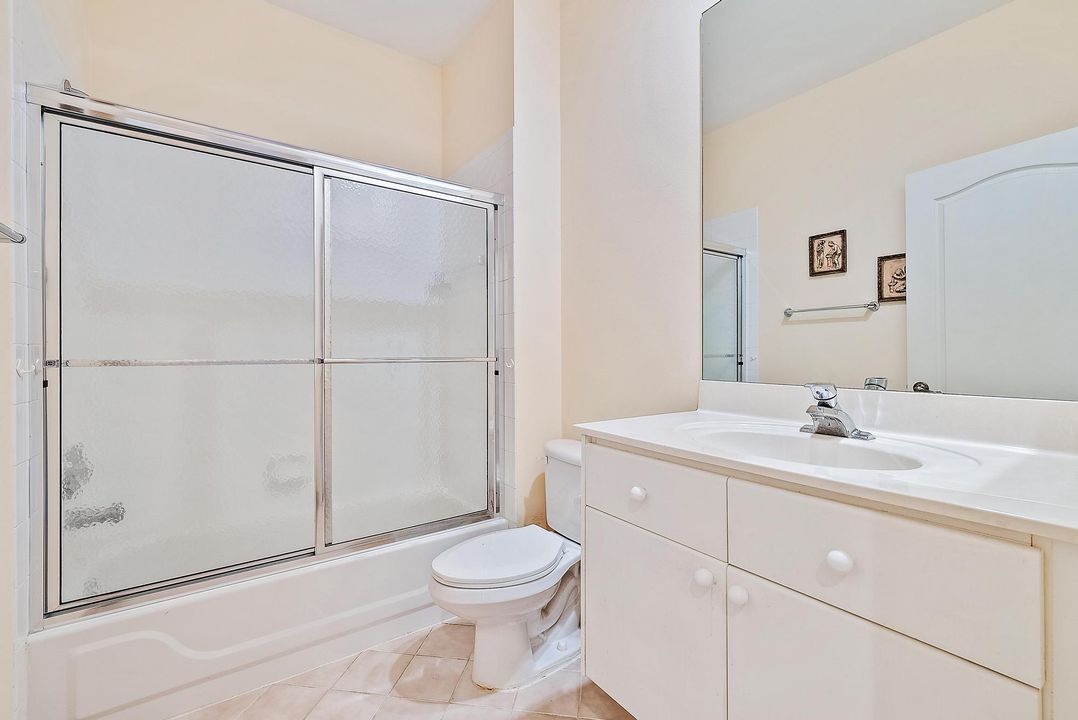 For Sale: $399,000 (3 beds, 2 baths, 1948 Square Feet)