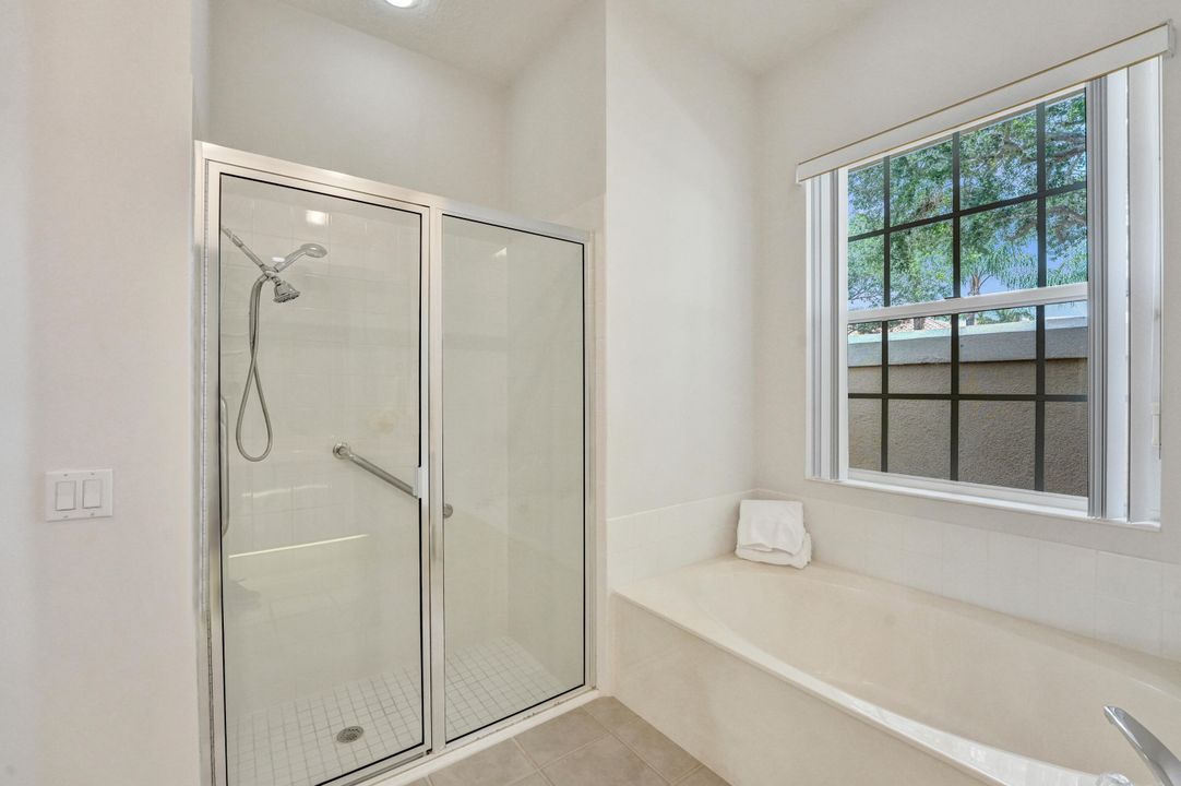 Active With Contract: $750,000 (4 beds, 3 baths, 2581 Square Feet)
