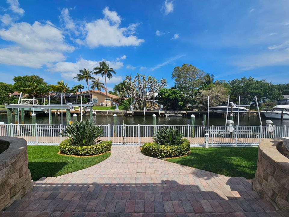 For Sale: $3,950,000 (4 beds, 3 baths, 3602 Square Feet)